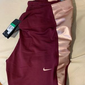 BRAND NEW NIKE XL WOMENS TRAINING LEGGINGS